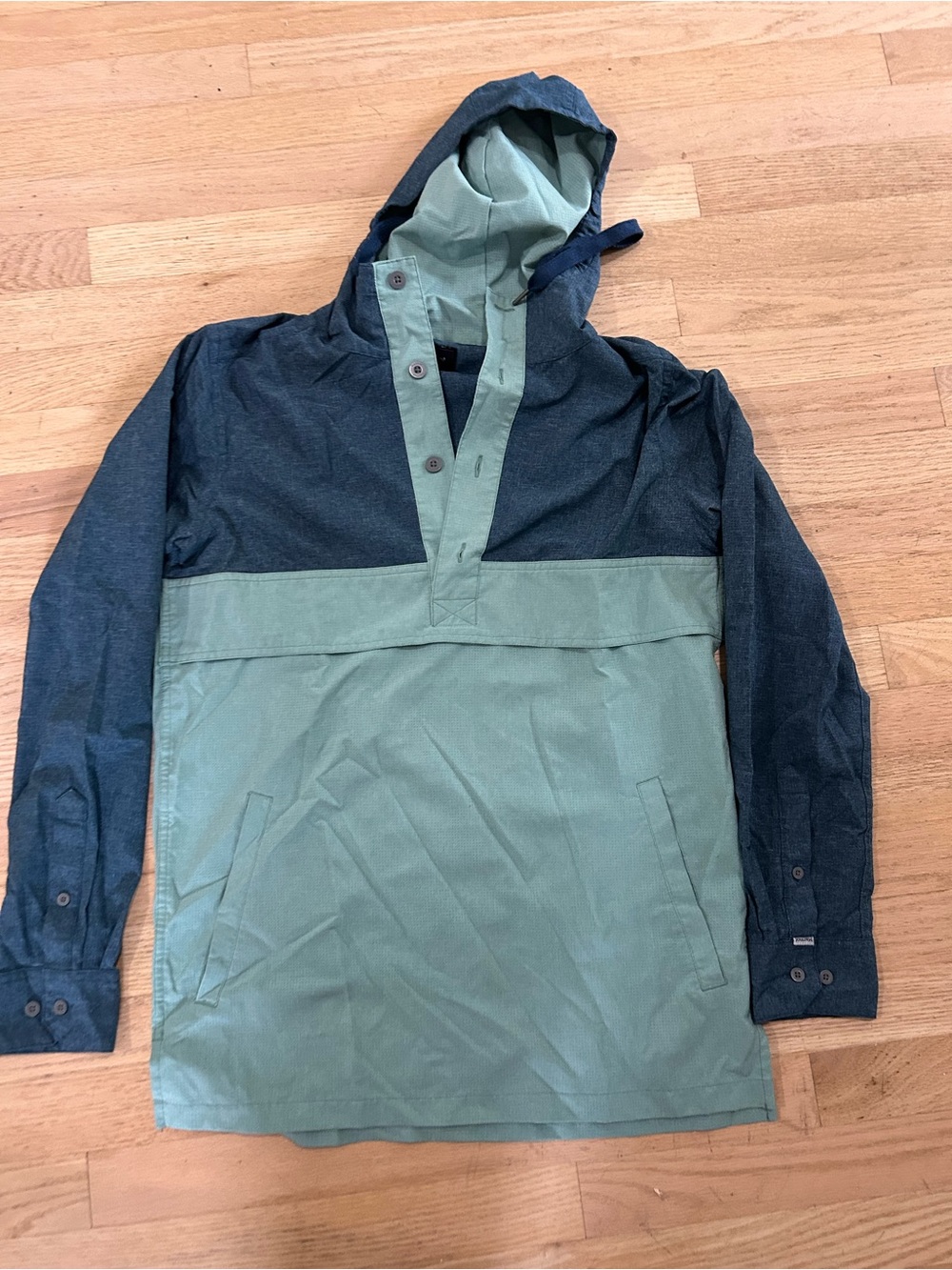 Marmot Men's Two-Tone Hooded Pullover Jacket - Green/Charcoal